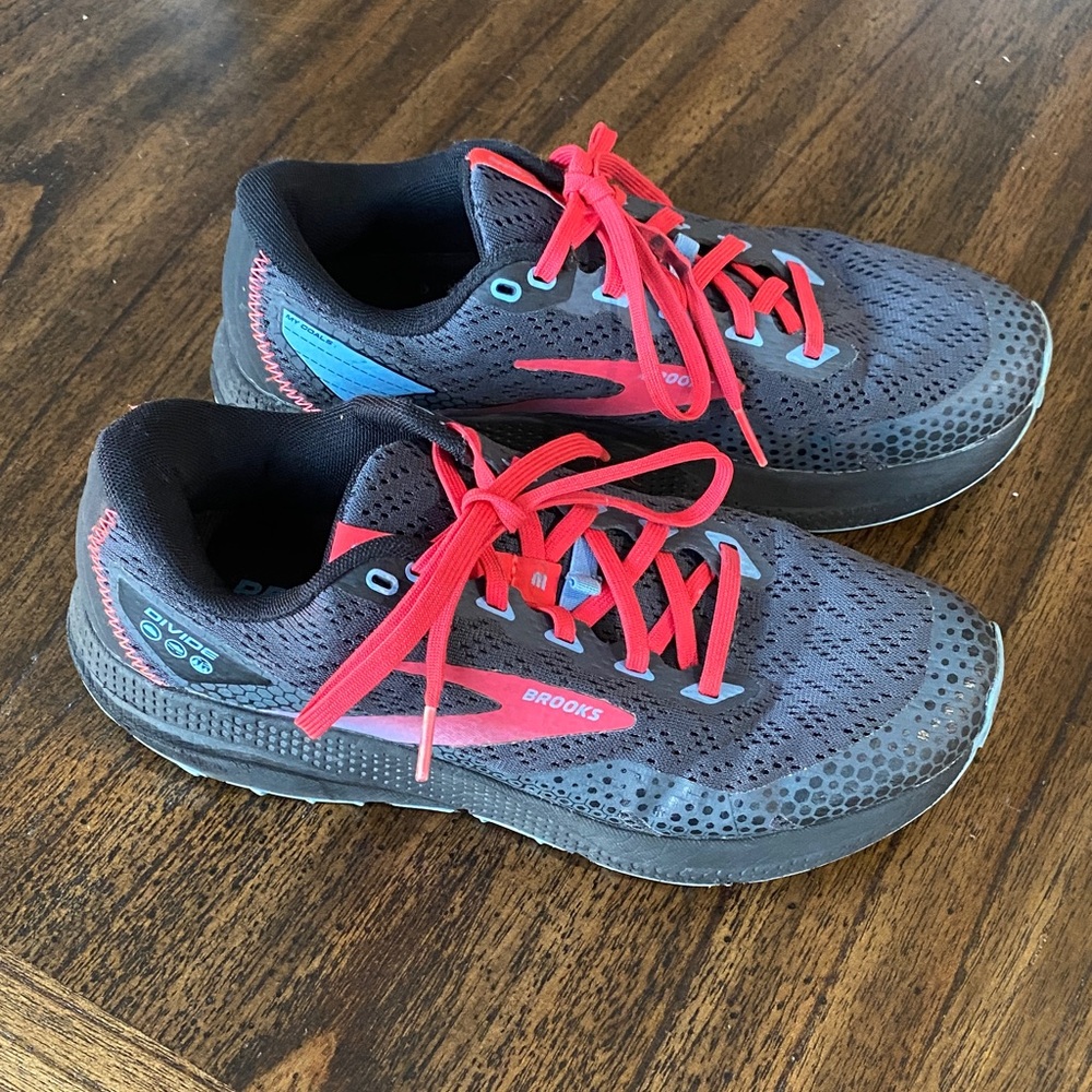 Brooks Women’s Divide 3 Trail Running Shoes Sz 8.5 Black Pink Diva – Excellent